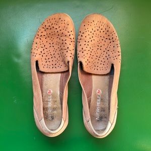 Merrell cutout Slip ons